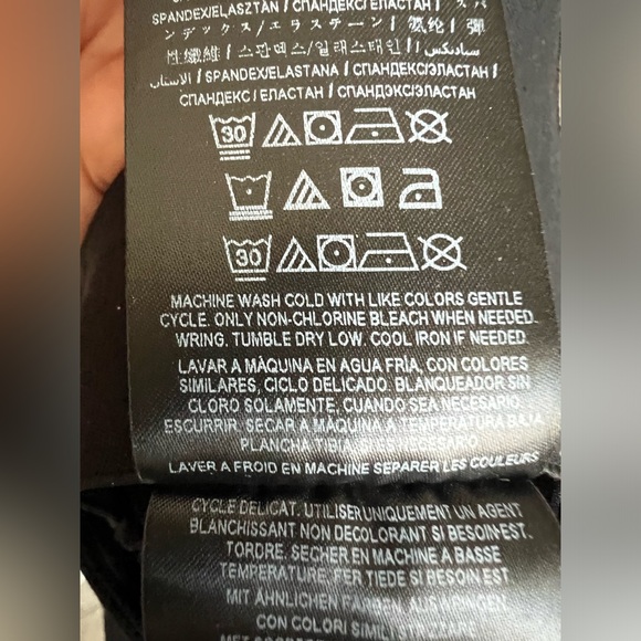 Guess Black Twist Skirt Size M - Picture 7 of 7